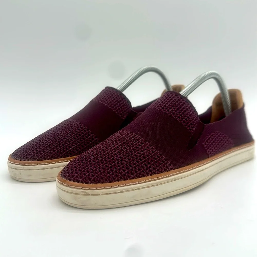 UGG SAMMY PORT STRETCH KNIT / LEATHER SLIP-ON SNEAKERS, WOMEN US 9.5